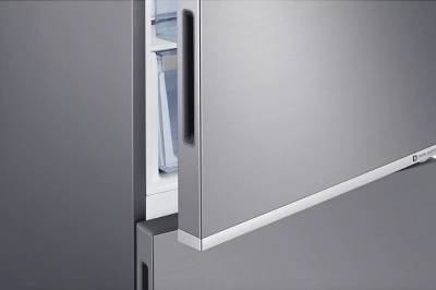 (image for) Samsung RB30N4050S8/SH 290-Litre 2-Door Refrigerator (Silver / Bottom Freezer)